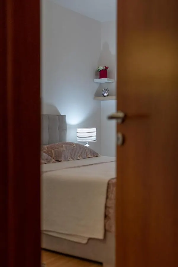Apartments Fani Trogir 0*,  Croatia