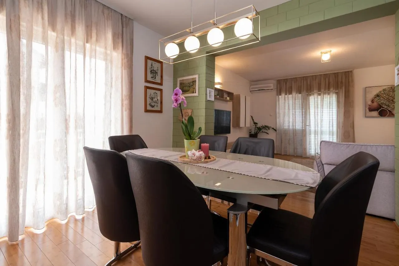 Apartments Fani Trogir 0*,  Croatia