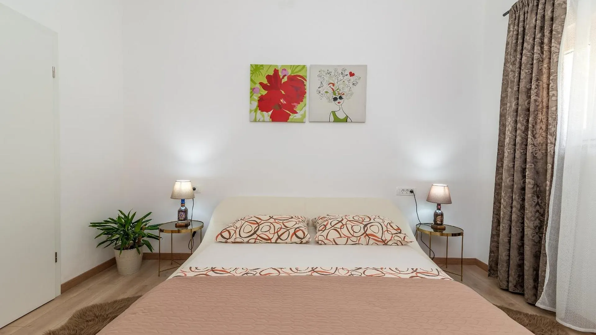Apartments Fani Trogir