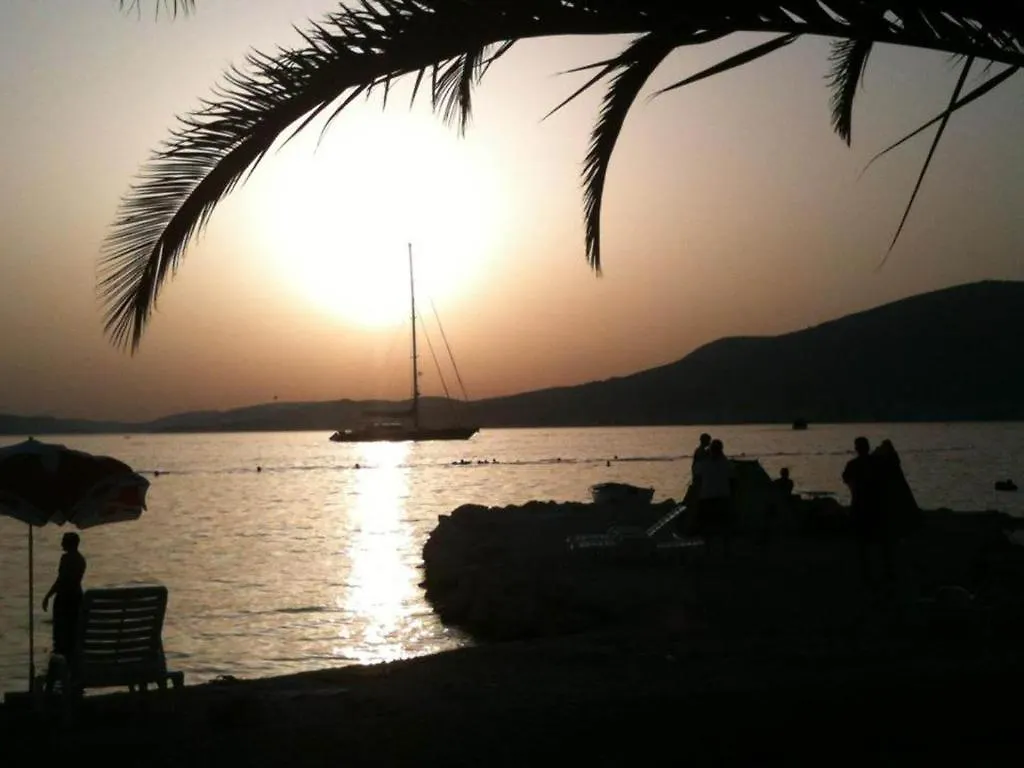 Apartments Fani Trogir