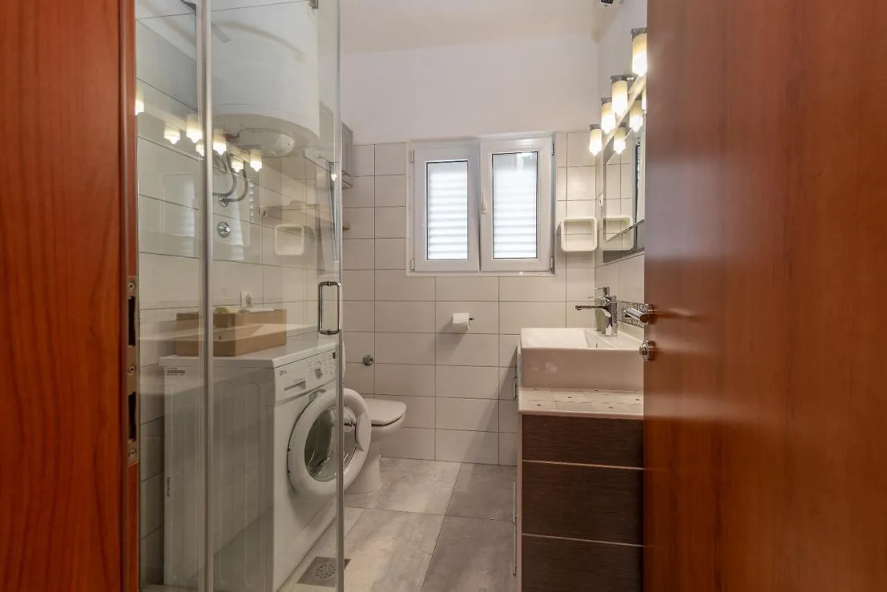 Apartments Fani Trogir Croatia